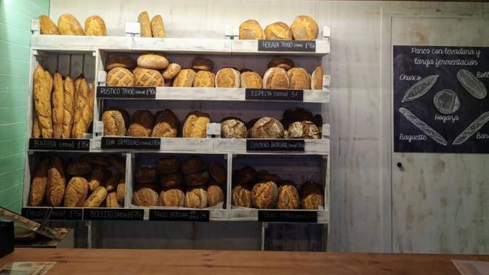 Panes de la panadería ubicada en Torre del Mar.