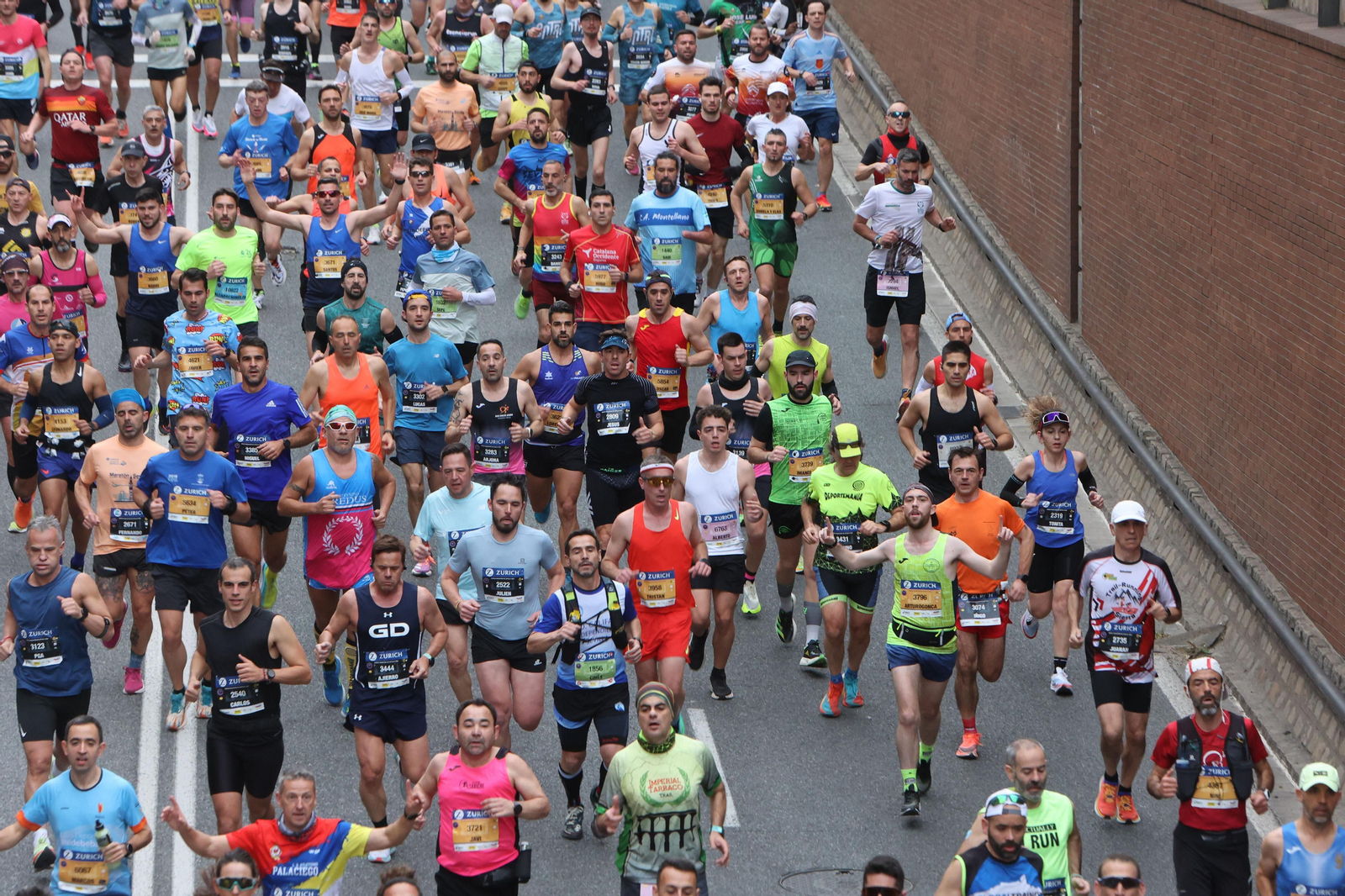 Búscate en la maratón de Sevilla 01