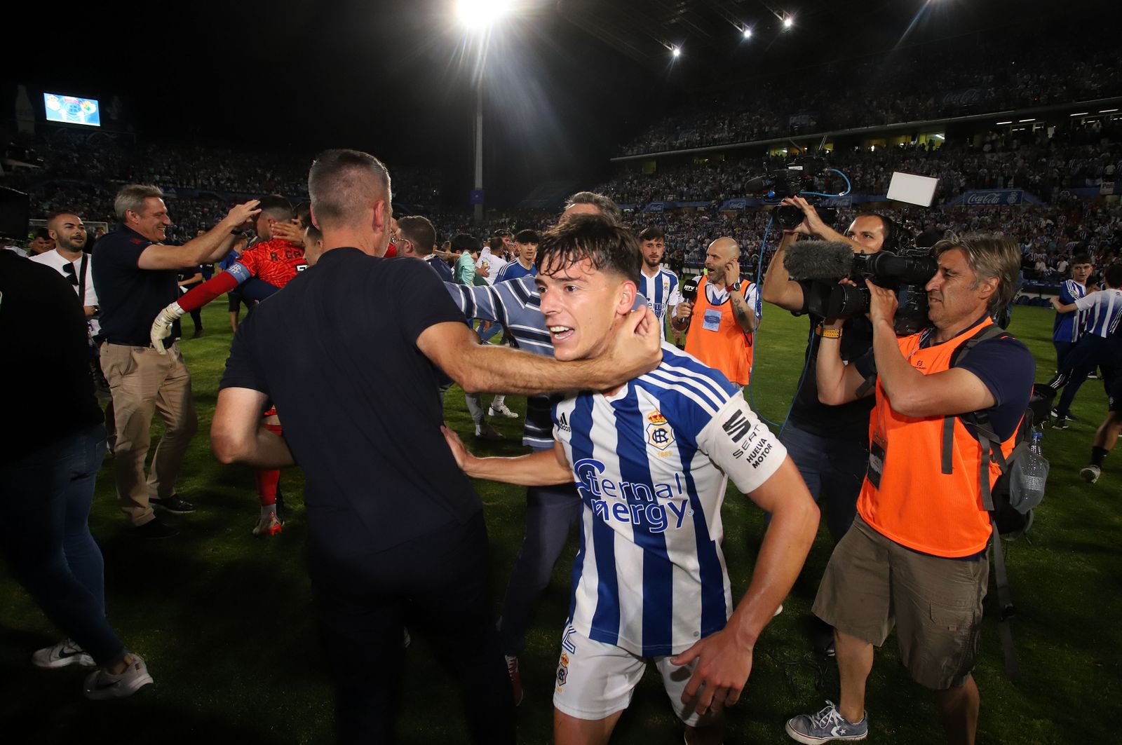 Imágenes del ascenso del Recreativo de Huelva contra el Cacereño