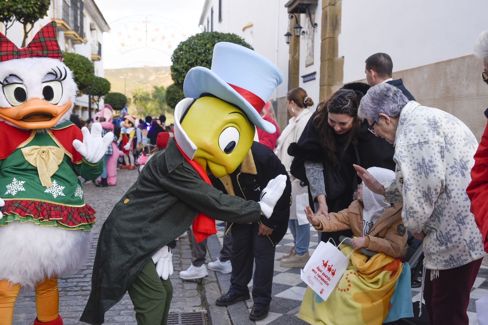 Búscate en las fotos de la cabalgata de Reyes Magos 2026 en San Roque