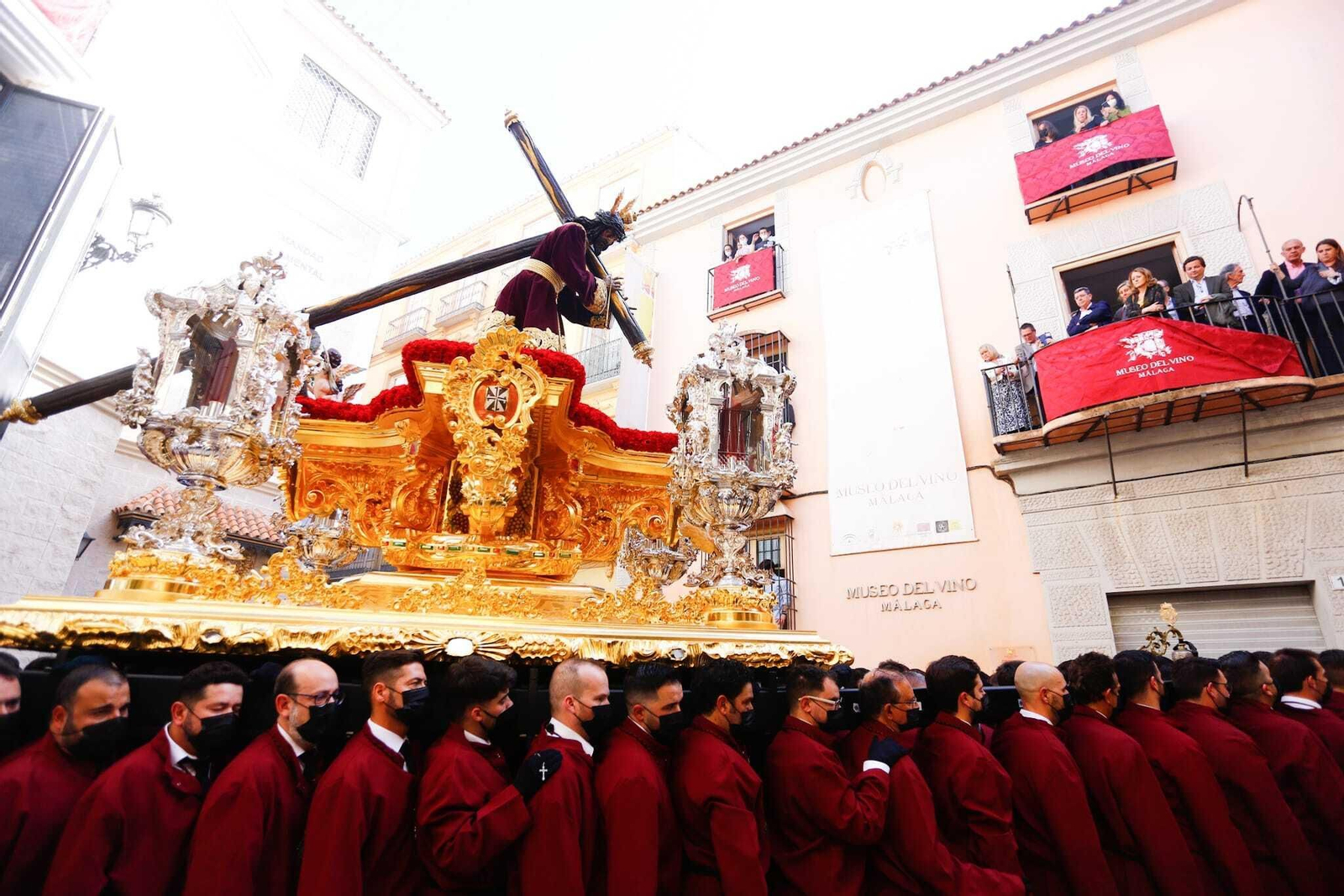 Salida de Viñeros de su casa hermandad.