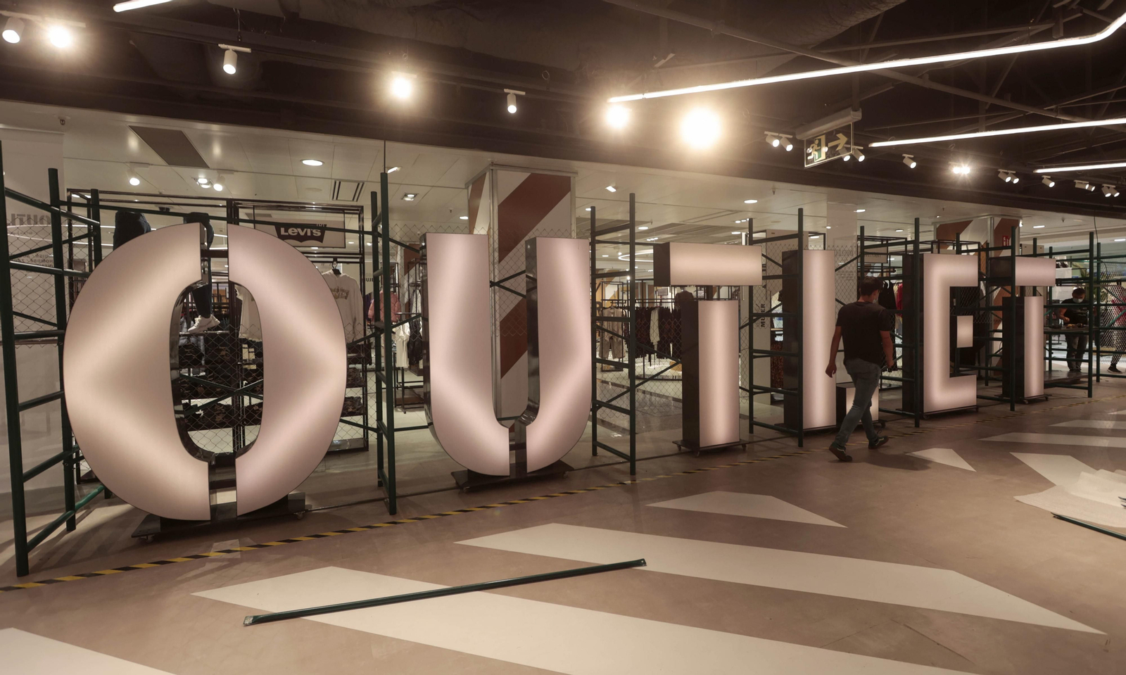 El Corte Inglés presenta las nuevas tiendas en su centro de Sevilla Este