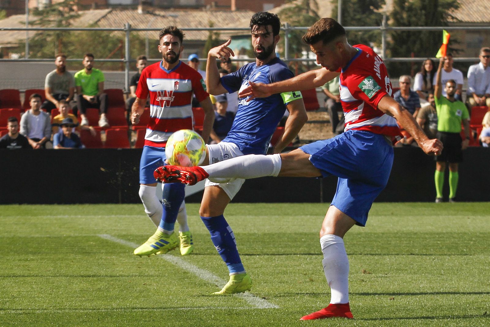 El filial necesita los goles de Rubén Sánchez para remontar el vuelo