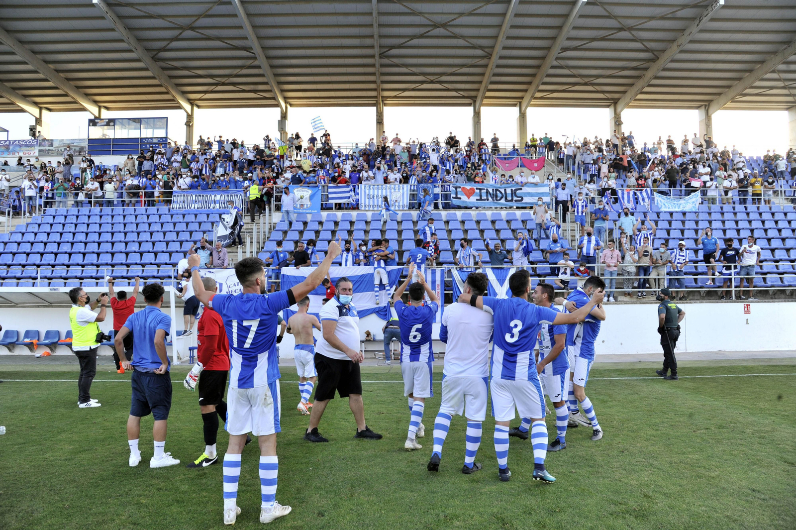 Imágenes del ascenso del Jerez Industrial a División de Honor en Arcos