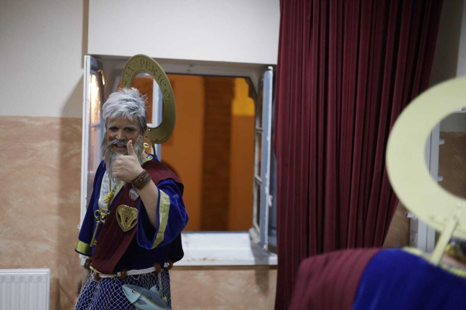 Chirigota Los del veredicto en camerinos