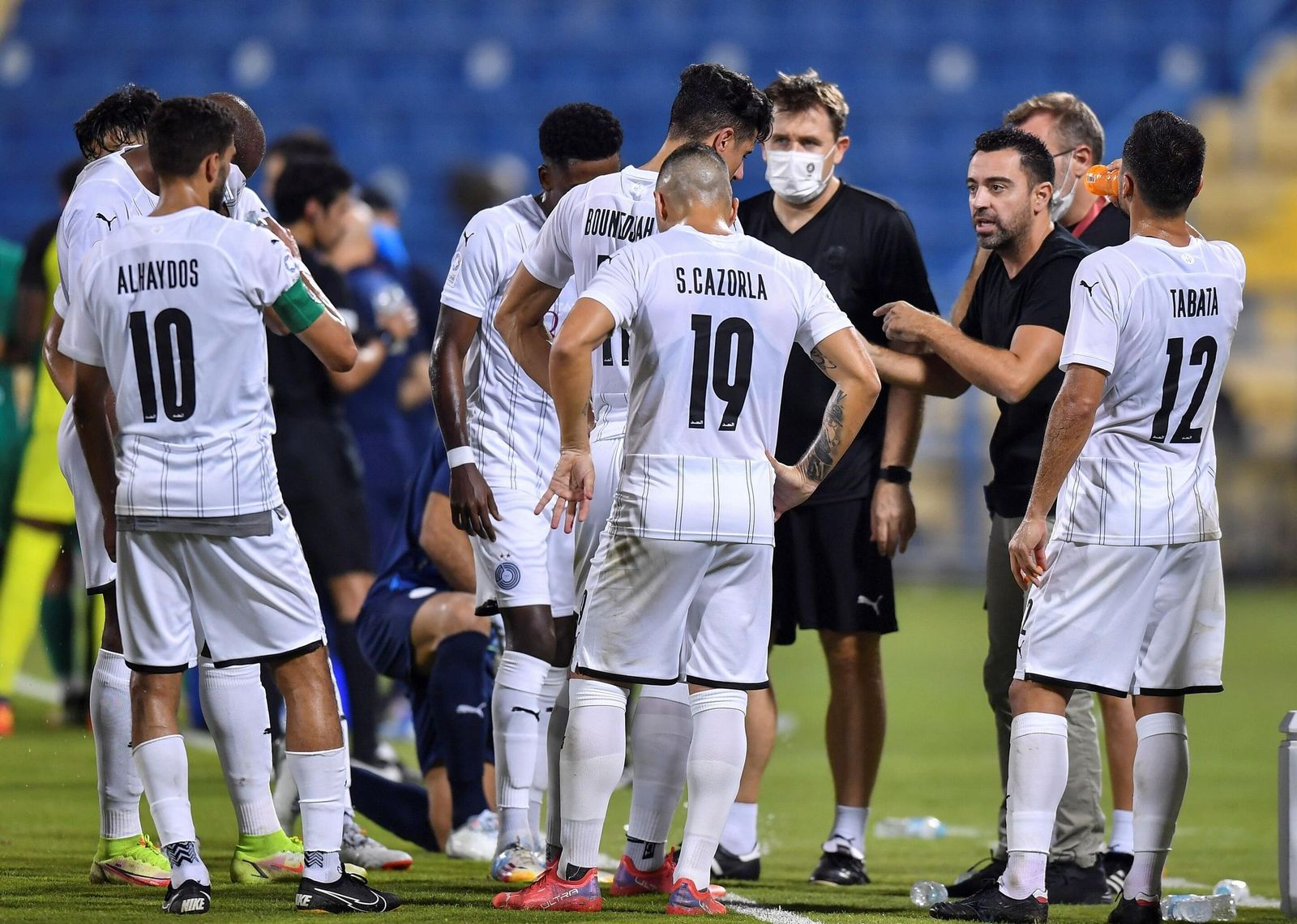 Xavi estuvo un tiempo al frente del Al-Sadd, con Cazorla como jugador