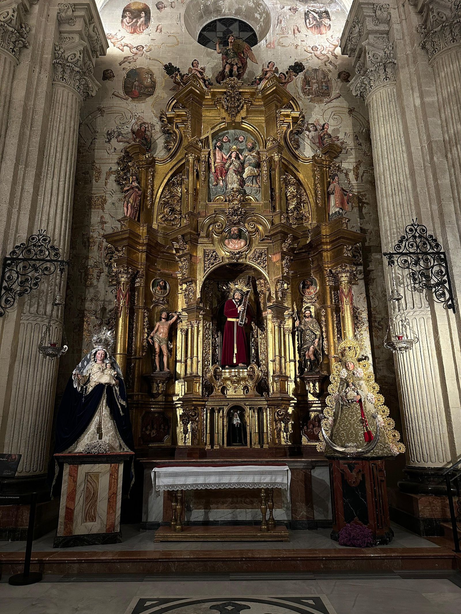 Aspecto actual que presenta el retablo del Cristo de los Afligidos