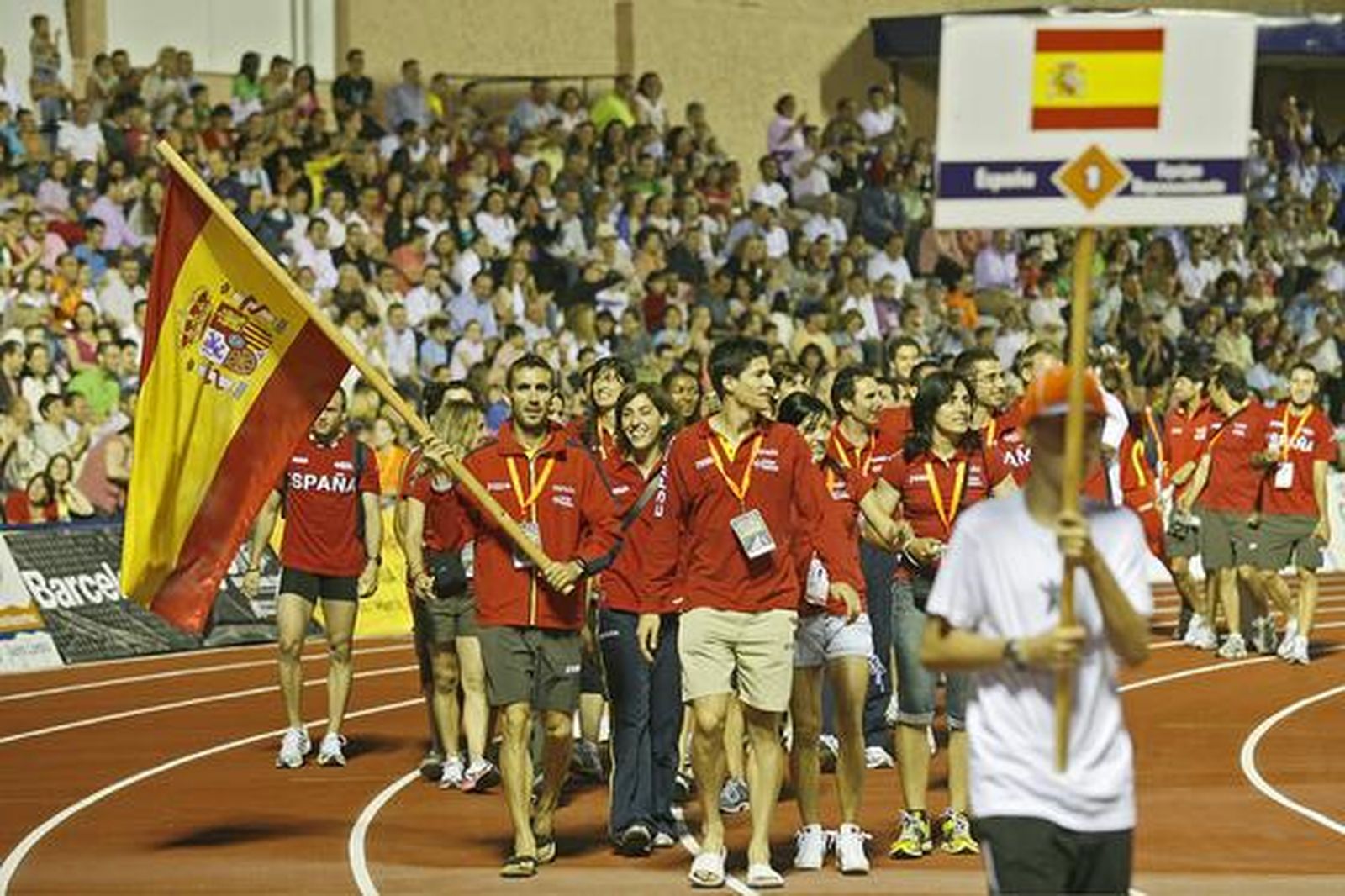 Luz y color en Bahía Sur en la ceremonia de apertura de los XIV Juegos Iberoamericanos San Fernando 2010. 

Foto: Elias Pimentel y Joaquin Pino