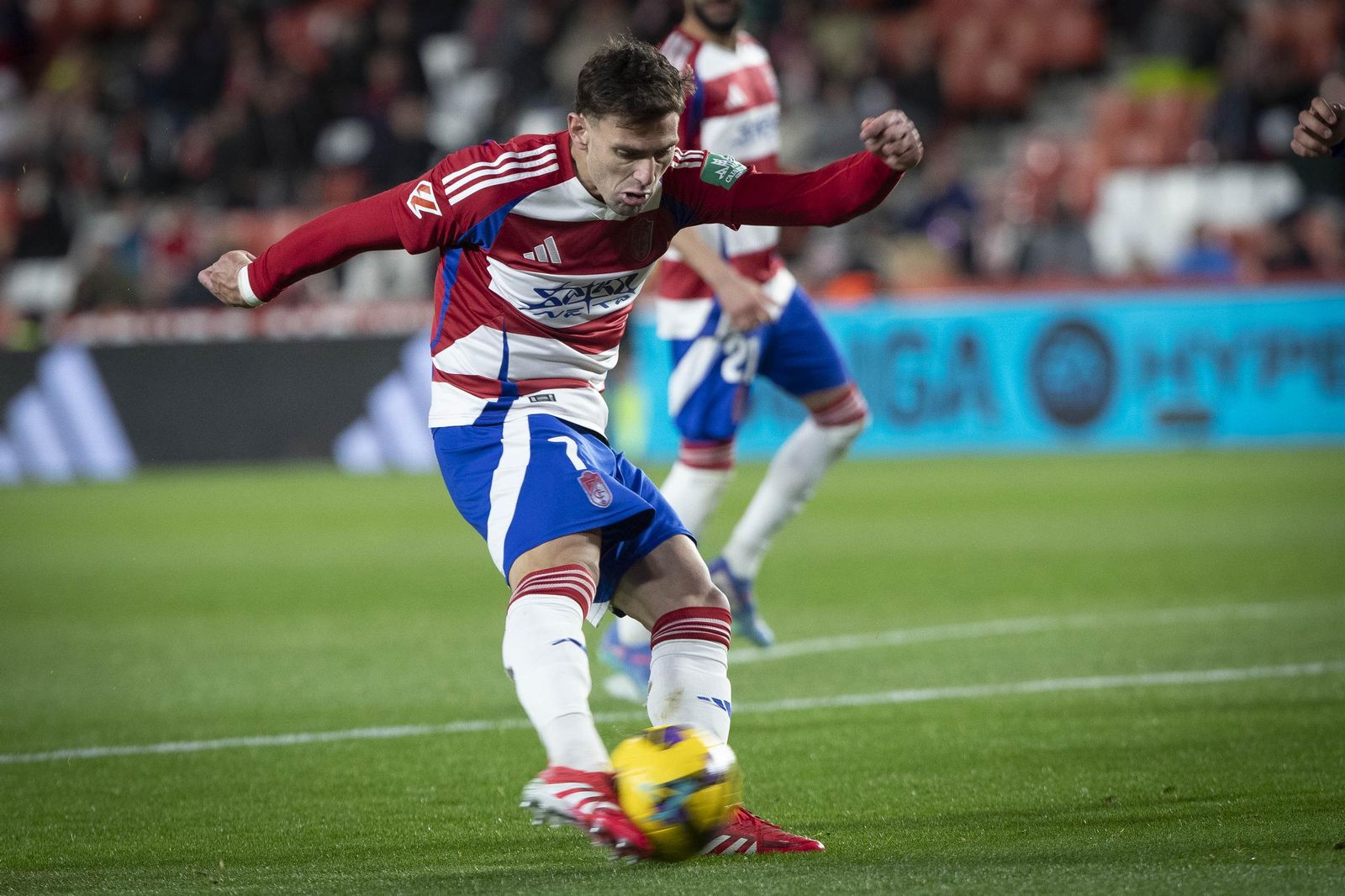 Las mejores imágenes de la victoria del Granada ante el Oviedo