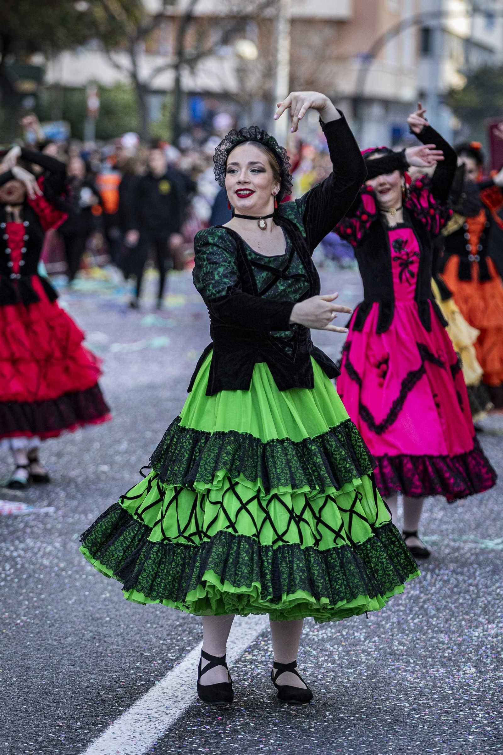 Búscate entre las mejores imágenes de la Cabalgata Magna