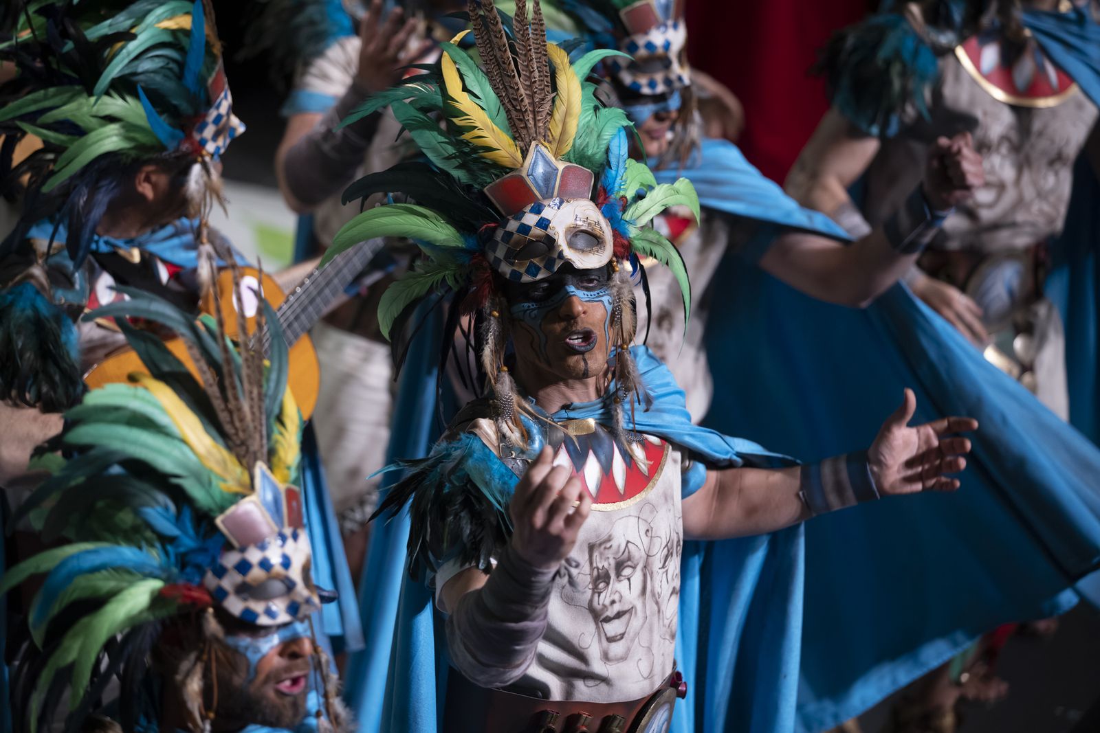Imágenes de la actuación de la comparsa de Bollullos "El sacrificio" en el Carnaval Colombino