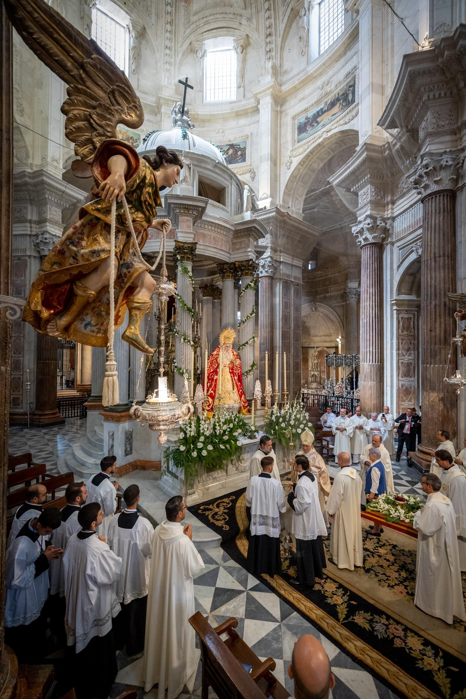 Imágenes de la coronación de la Virgen de las Penas