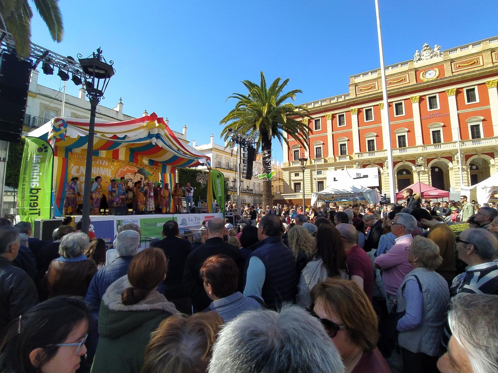 Carnaval en la plaza del Rey de San Fernando en 2020