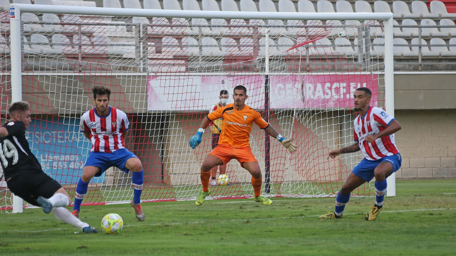 Las mejores fotos del Algeciras - Sevilla Atlético de pretemporada