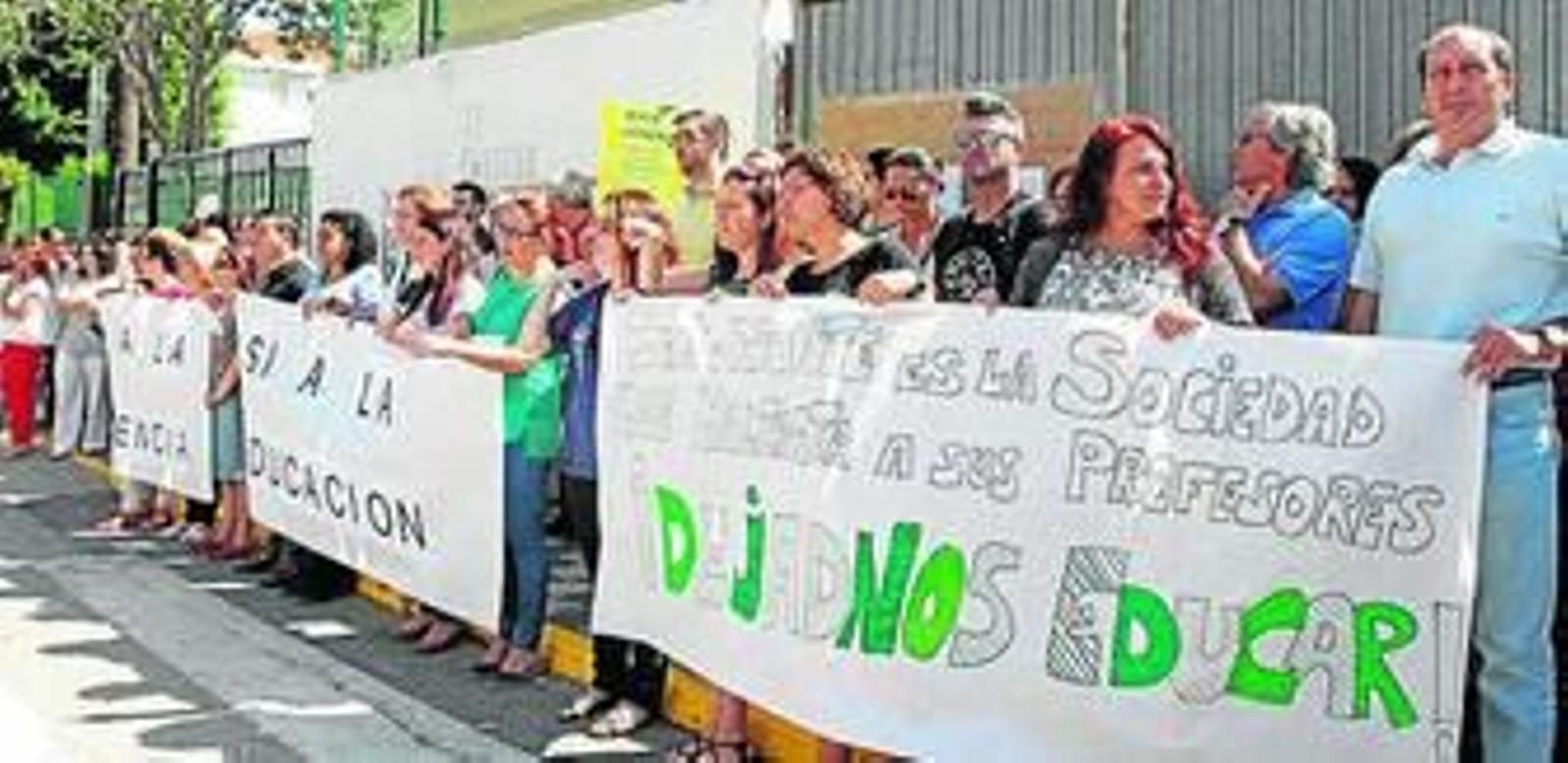 Un instante de la concentración en repulsa de la agresión.