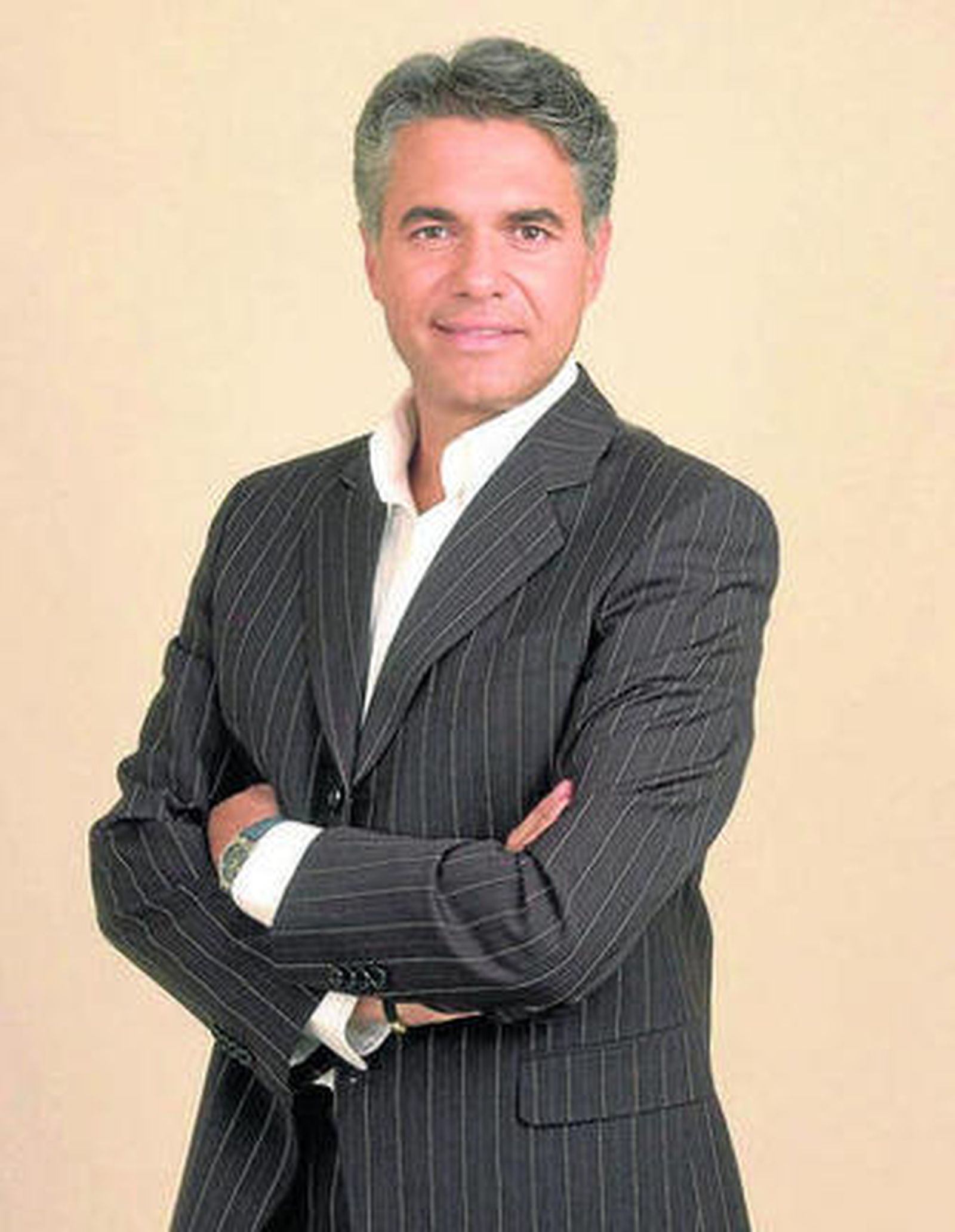 Agustín Bravo presenta 'Andalucía debate'.