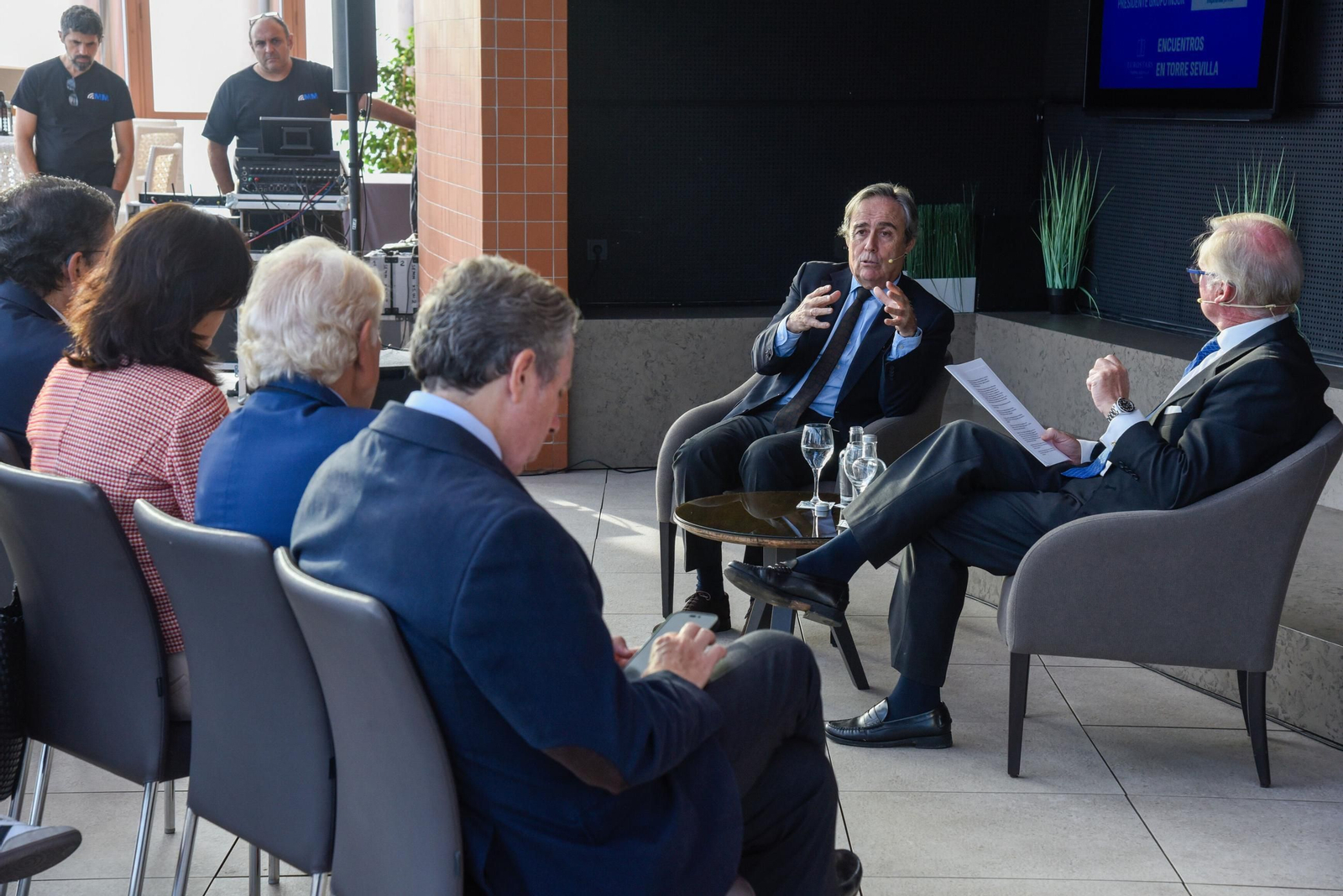 Un momento del encuentro organizado por Cope Sevilla y la Universidad CEU Fernando III. Un momento del encuentro organizado por Cope Sevilla y la Universidad CEU Fernando III.