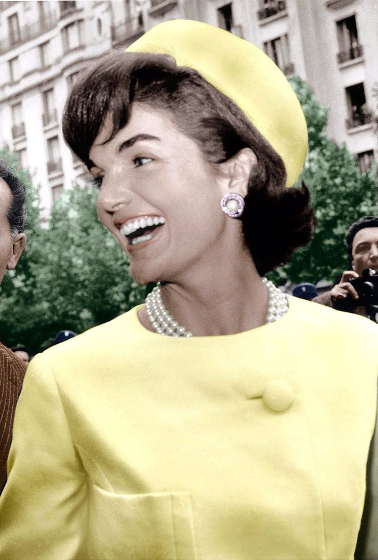 Jackie Kennedy, con el mítico 'pillbox' (sombrero-tocado) que popularizó.