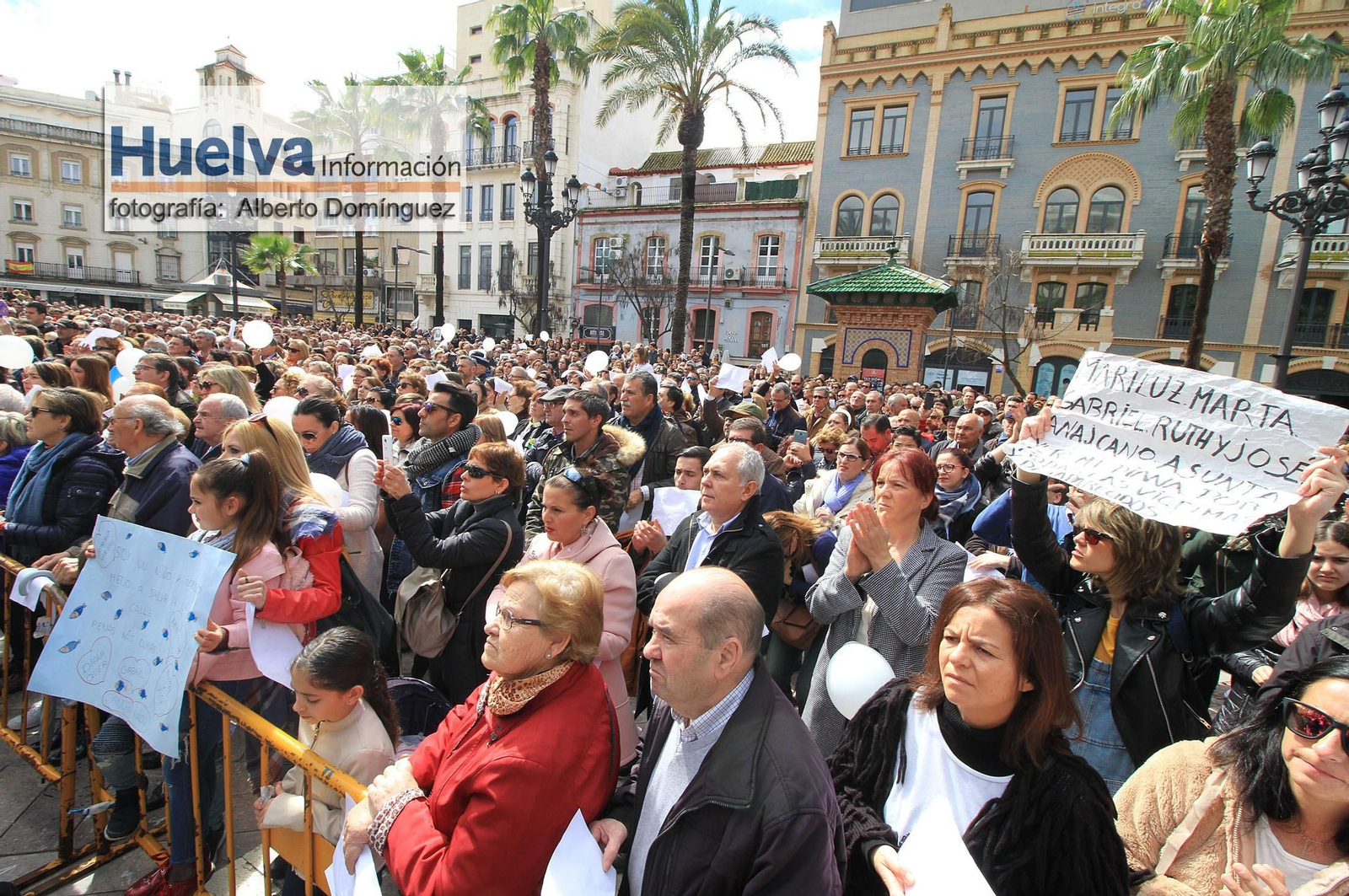 Imágenes de la manifestación contra la derogación de la prisión permanente revisable celebrada en Huelva