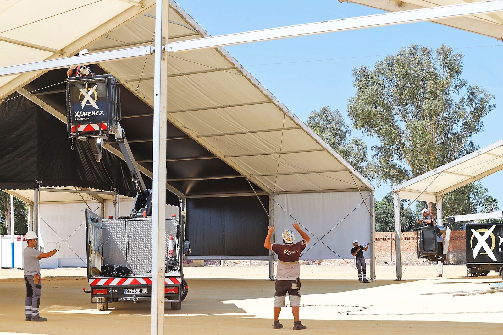 Montaje de casetas para las Colombinas 2023.