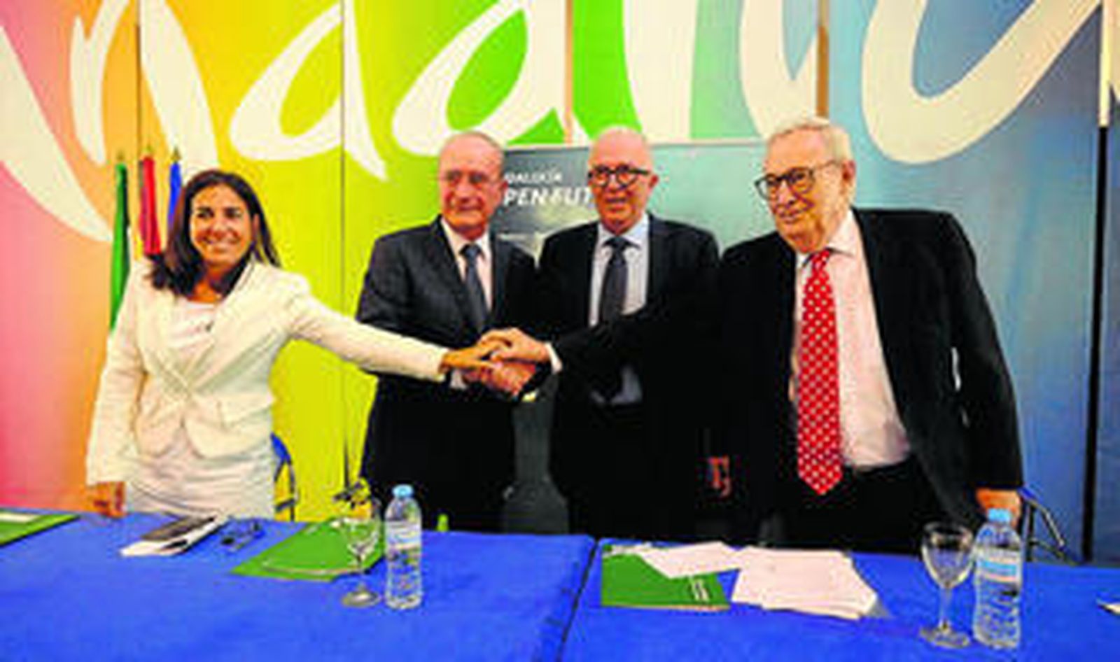 María Jesús Almazor, Francisco de la Torre, José Sánchez Maldonado y Luis Solana, ayer.
