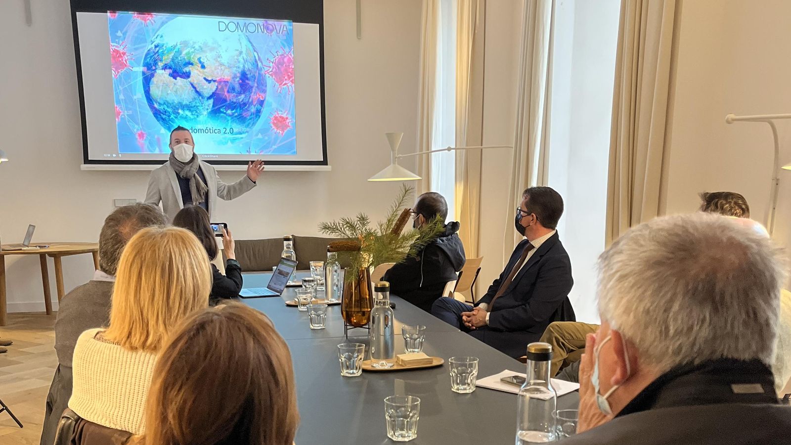 Un momento del evento con motivo del aniversario de la empresa sevillana Domonova.