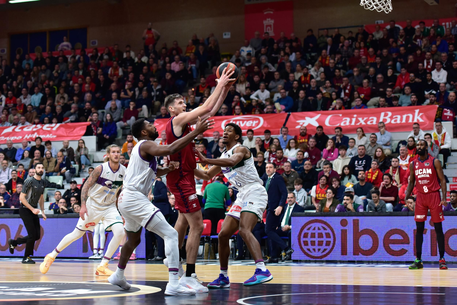 Melvin Ejim, sus cuatro años y seis títulos en Málaga