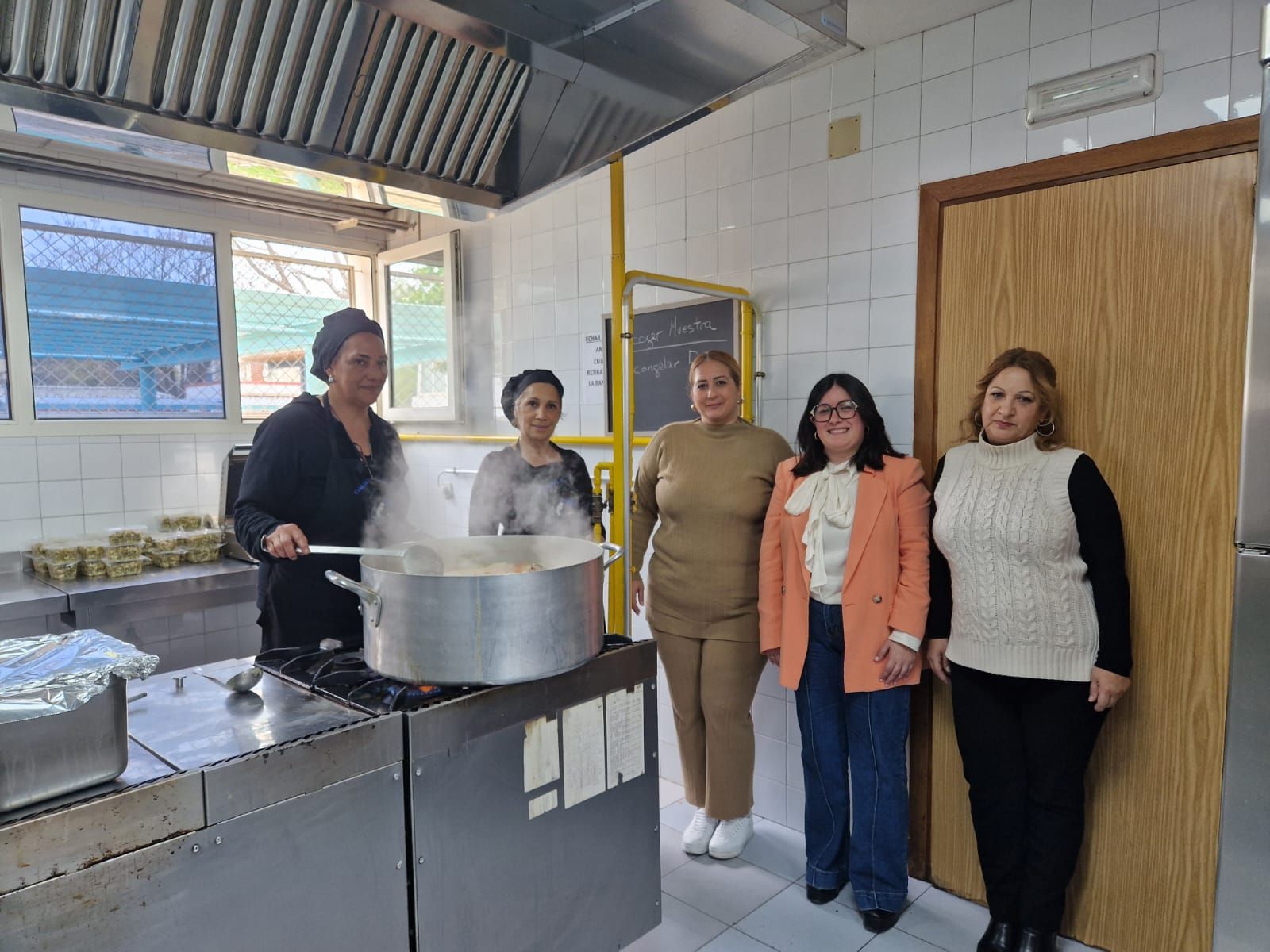 El comedor de la asociación Akherdi ofrecerá 55 menús diarios en el Polígono Sur