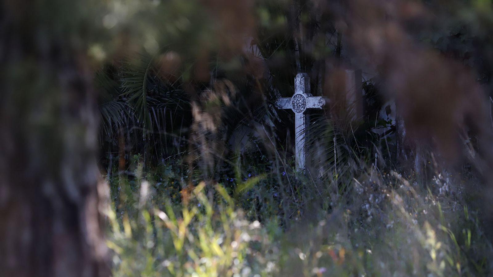 El cementerio ingles de Huelva sigue en mal estado, pese a las promesas de reparación y puesta en valor.