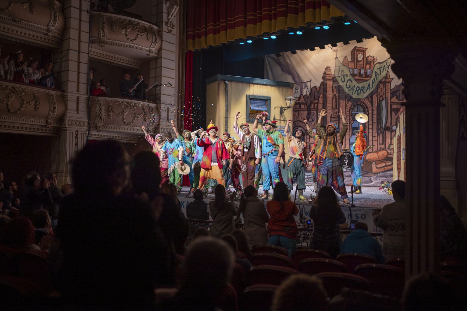 Imágenes de la actuación de la comparsa de Huelva "Los garrapatas" en el Carnaval Colombino