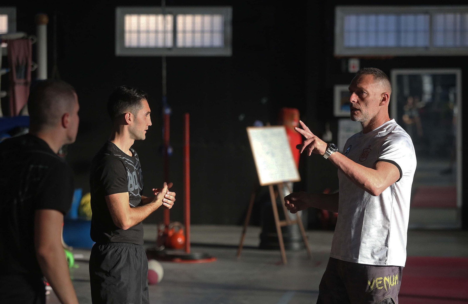 Fotos del entrenamiento previo al debut profesional de los boxeadores Christian Tocón Pérez Abdellah y Tyronne Buttigieg del Club Don Principe de La Línea Fotos del entrenamiento previo al debut profesional de los boxeadores Christian Tocón Pérez Abdellah y Tyronne Buttigieg del Club Don Principe de La Línea