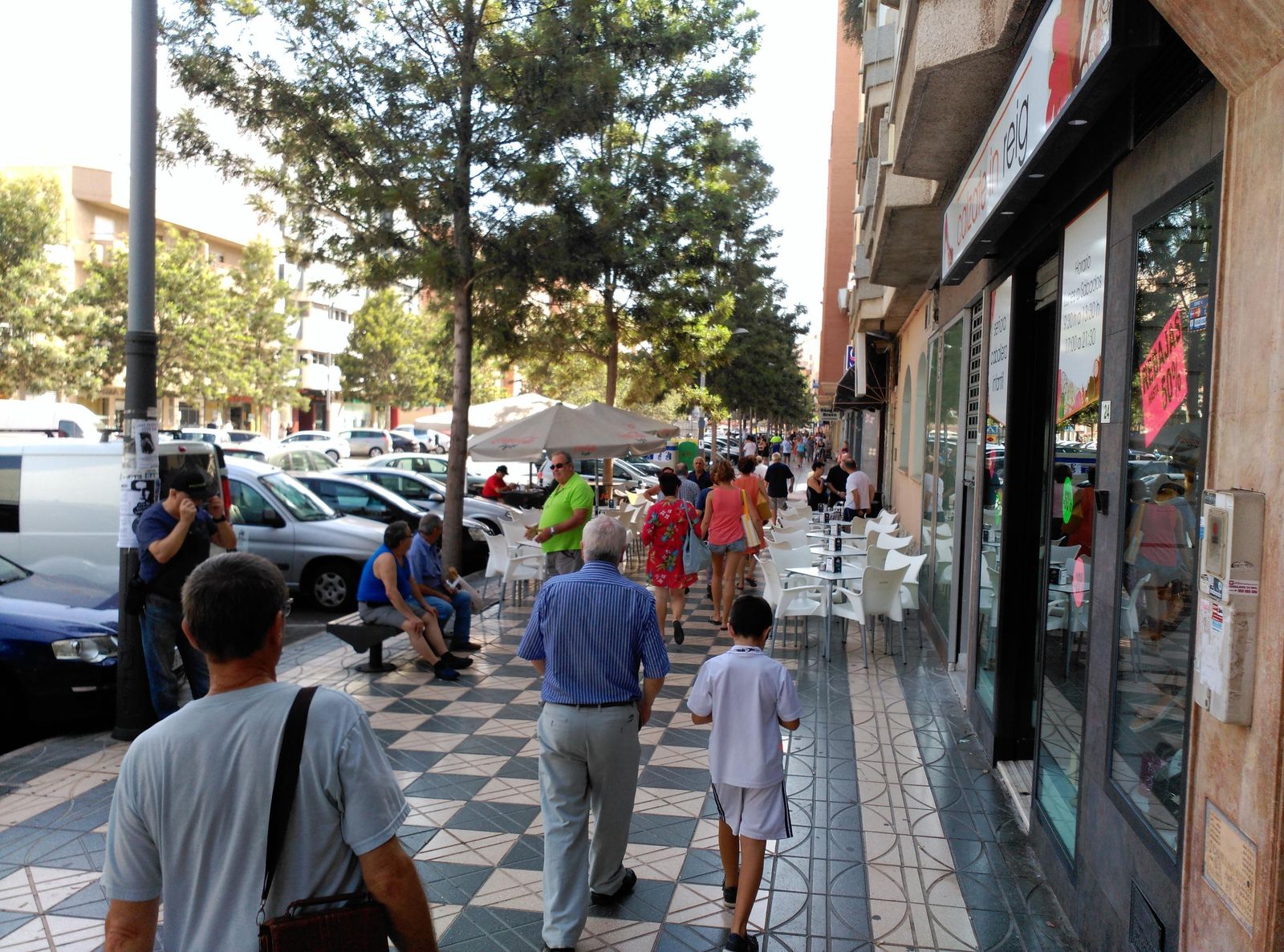 Avenida Juan Carlos I de Roquetas de Mar.