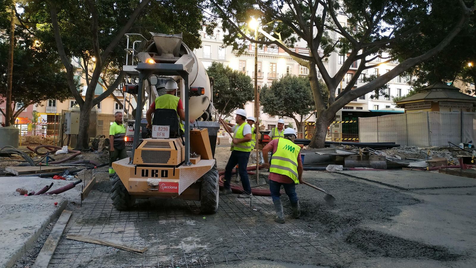 Hormigonado de parte del lateral norte de la Alameda.