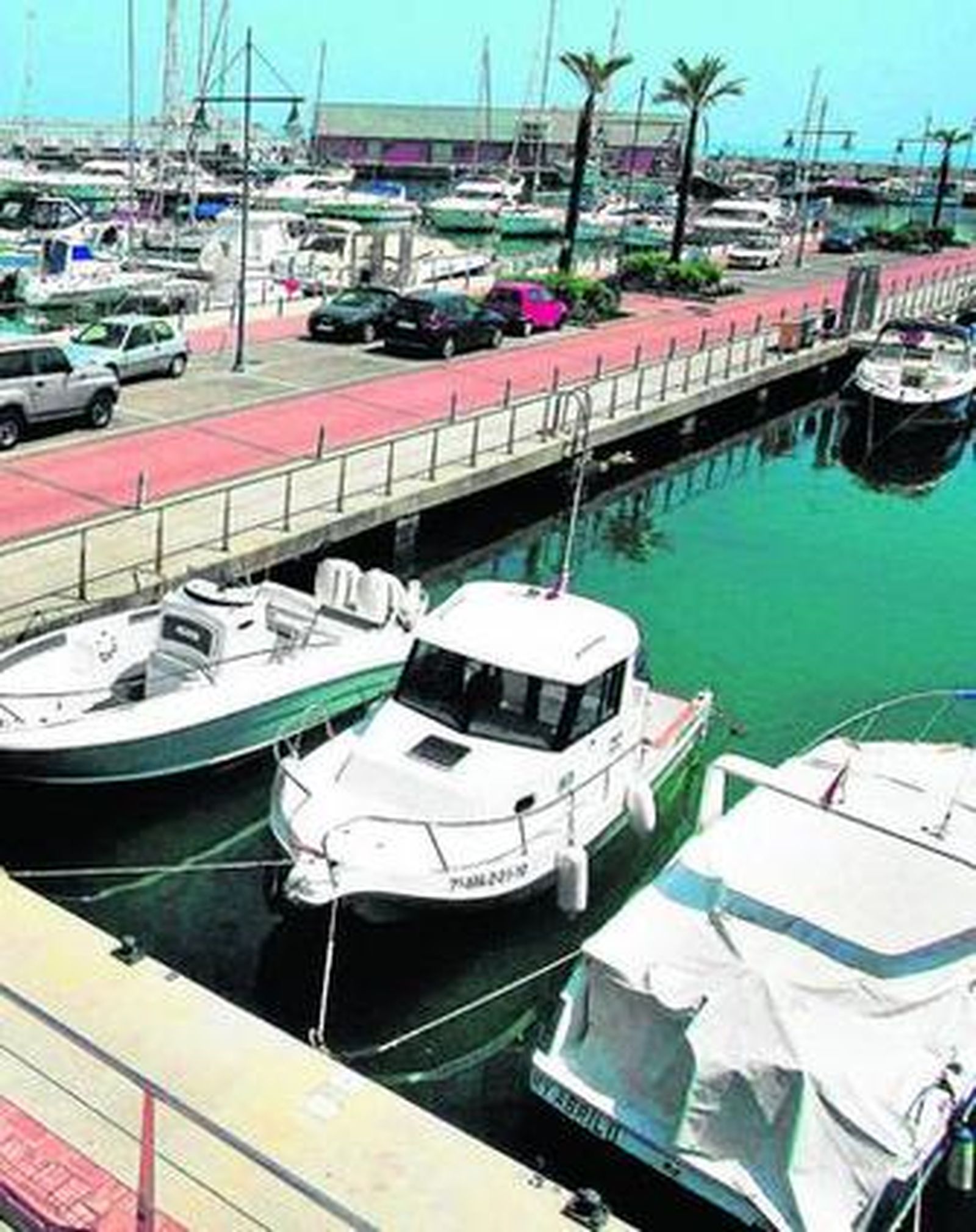 Un crucero en el puerto de Málaga.
