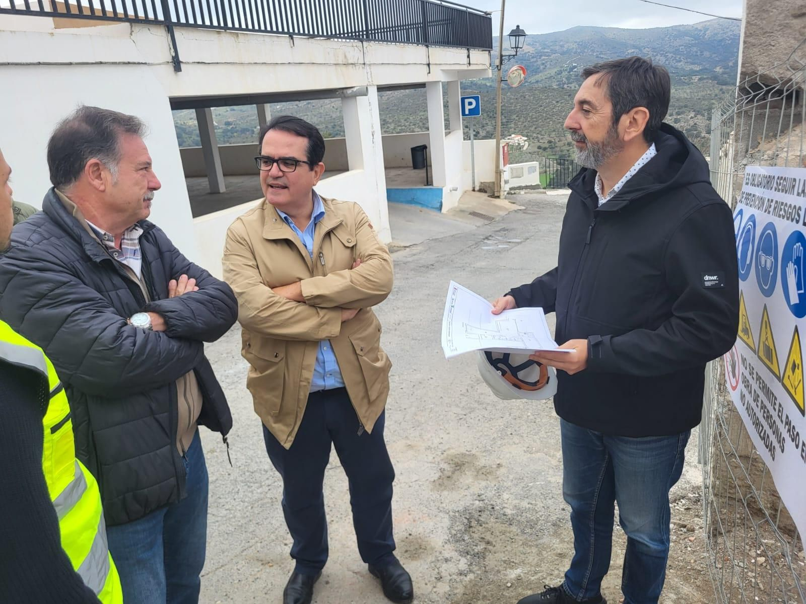 Visita del diputado a las obras