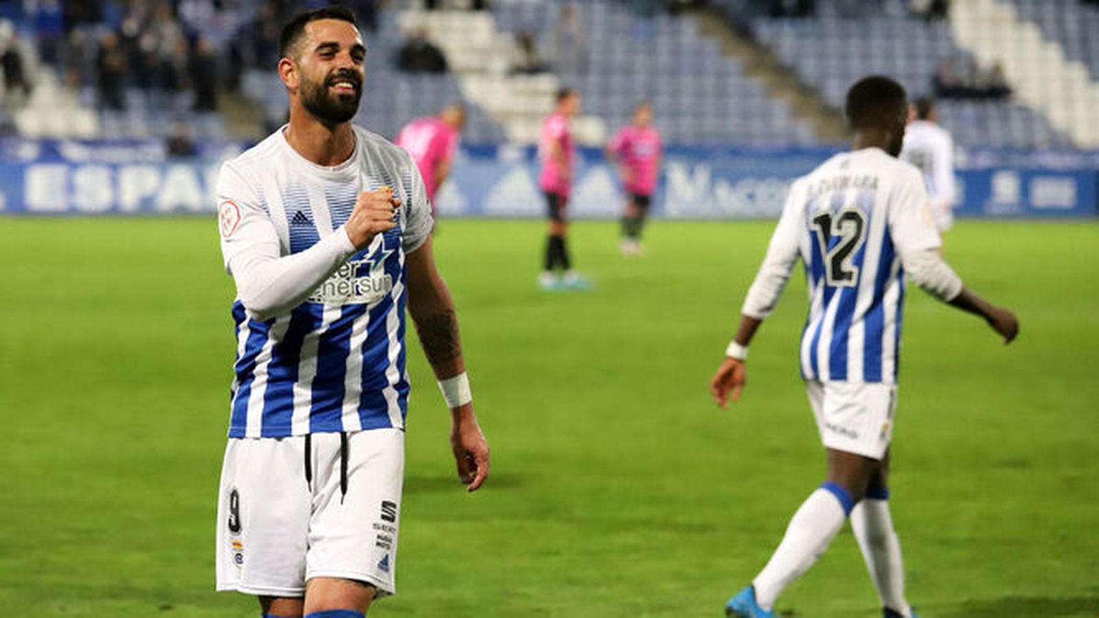 Imagen de archivo. Juan Delgado celebrando un gol la temporada pasada.