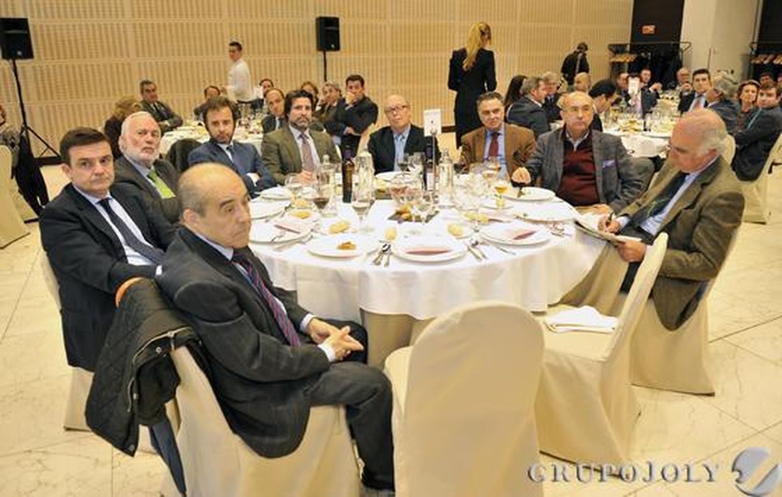 Juan Robles, Álvaro Muñoz de las Casas, Isaías Pérez Saldaña, Manuel Estévez, Óscar González-Barba, Luis Carlos Peris, Felipe Luis Maestro, Manuel Marchena y Augusto Lahore.

Foto: Manuel Gómez/Juan Carlos Vázquez