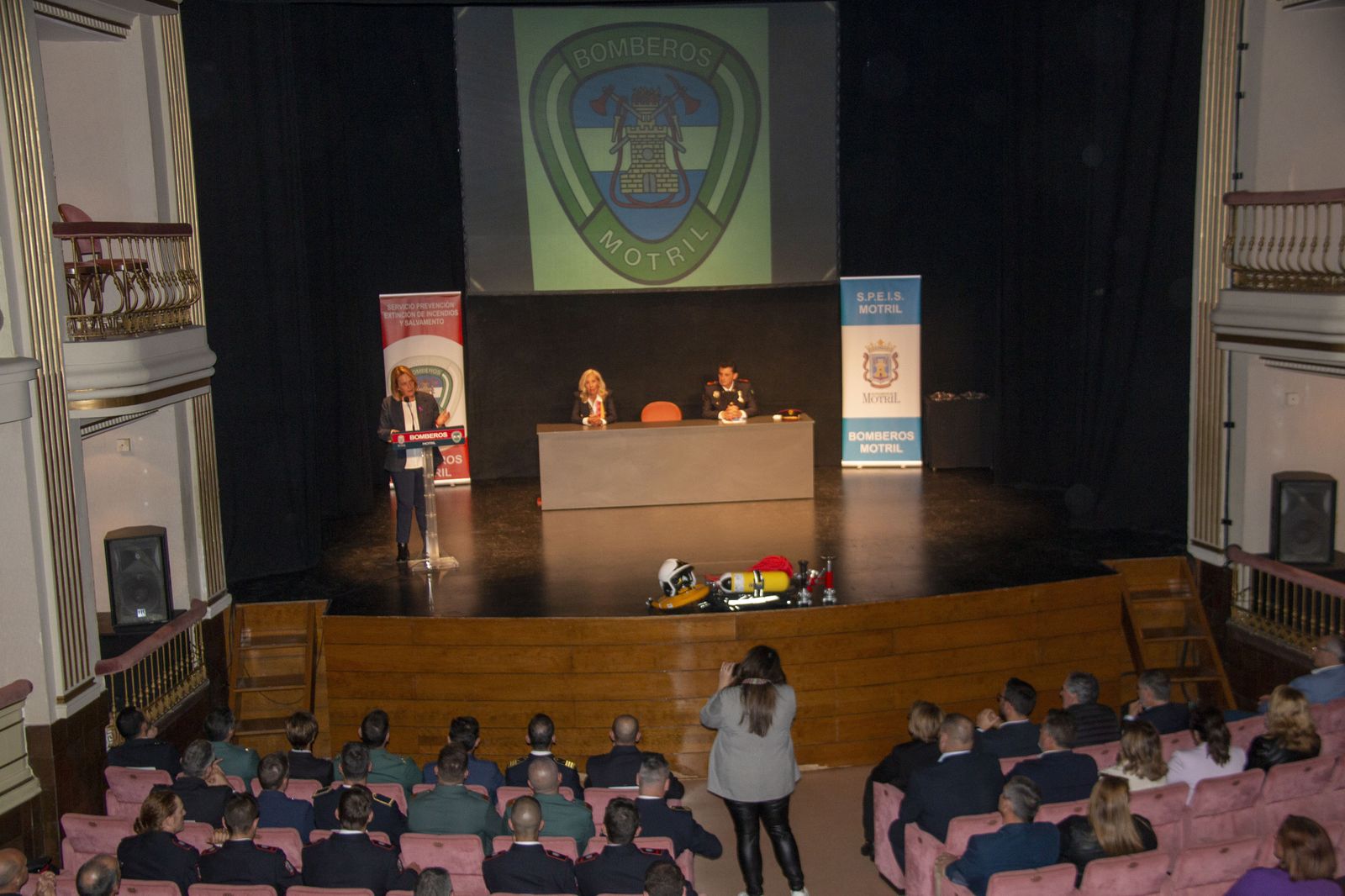 Así ha sido la entrega de condecoraciones y reconocimientos de los Bomberos de Motril