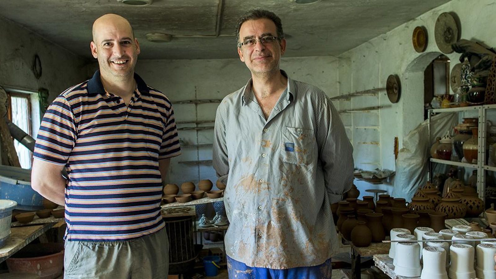 Alberto y Francisco son dos hermanos al frente de Cerámica Alameda.