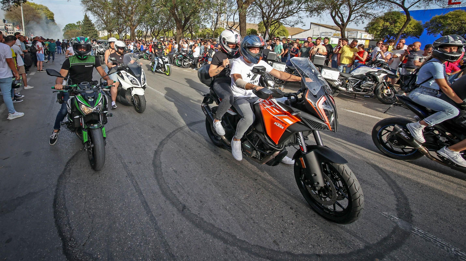 La gran fiesta motera inunda Jerez