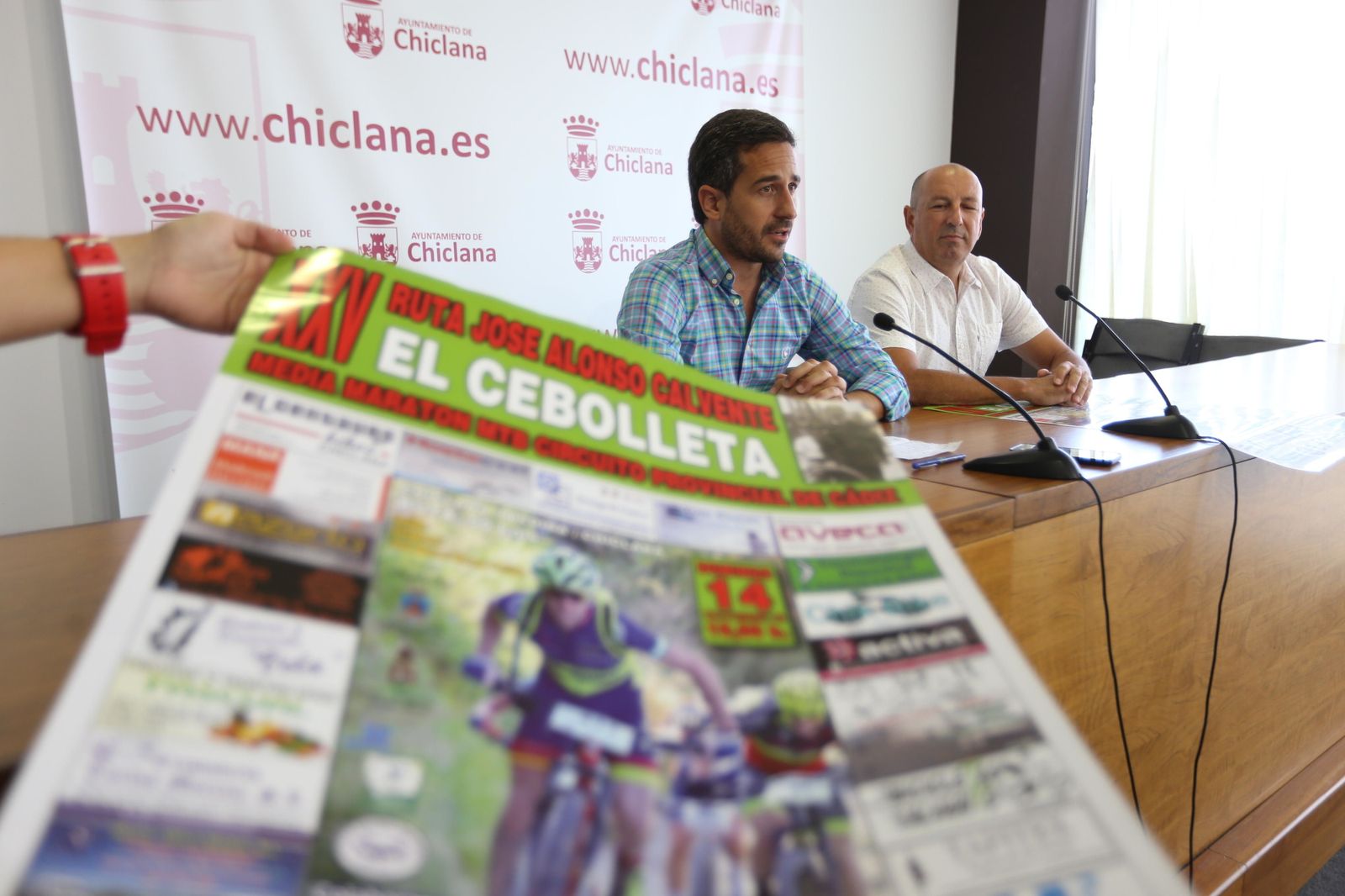 El edil de Deportes José Manuel Vera durante la presentación de la prueba deportiva