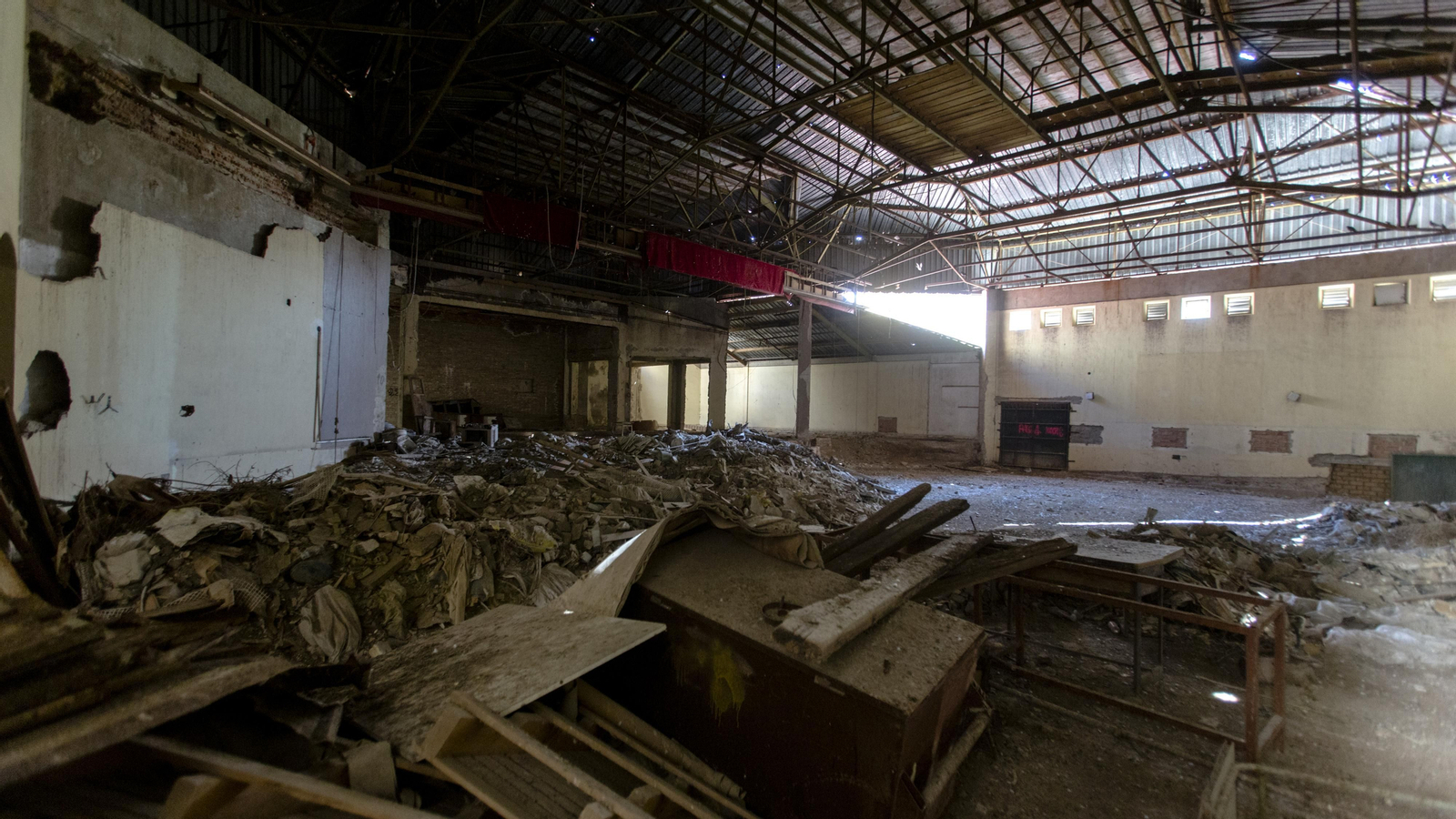 Valcárcel: las duras imágenes de la decadencia de un edificio histórico