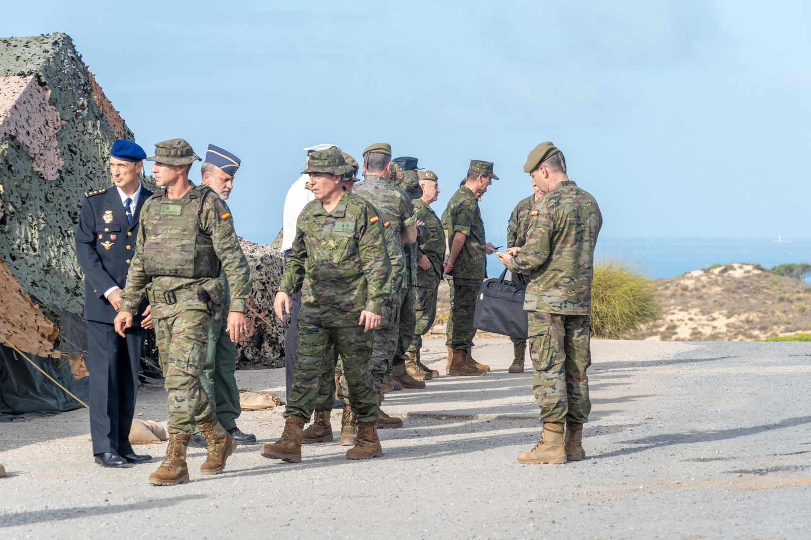 Las espectaculares imágenes del `Atlas 25´, ensayo militar contra drones en Huelva