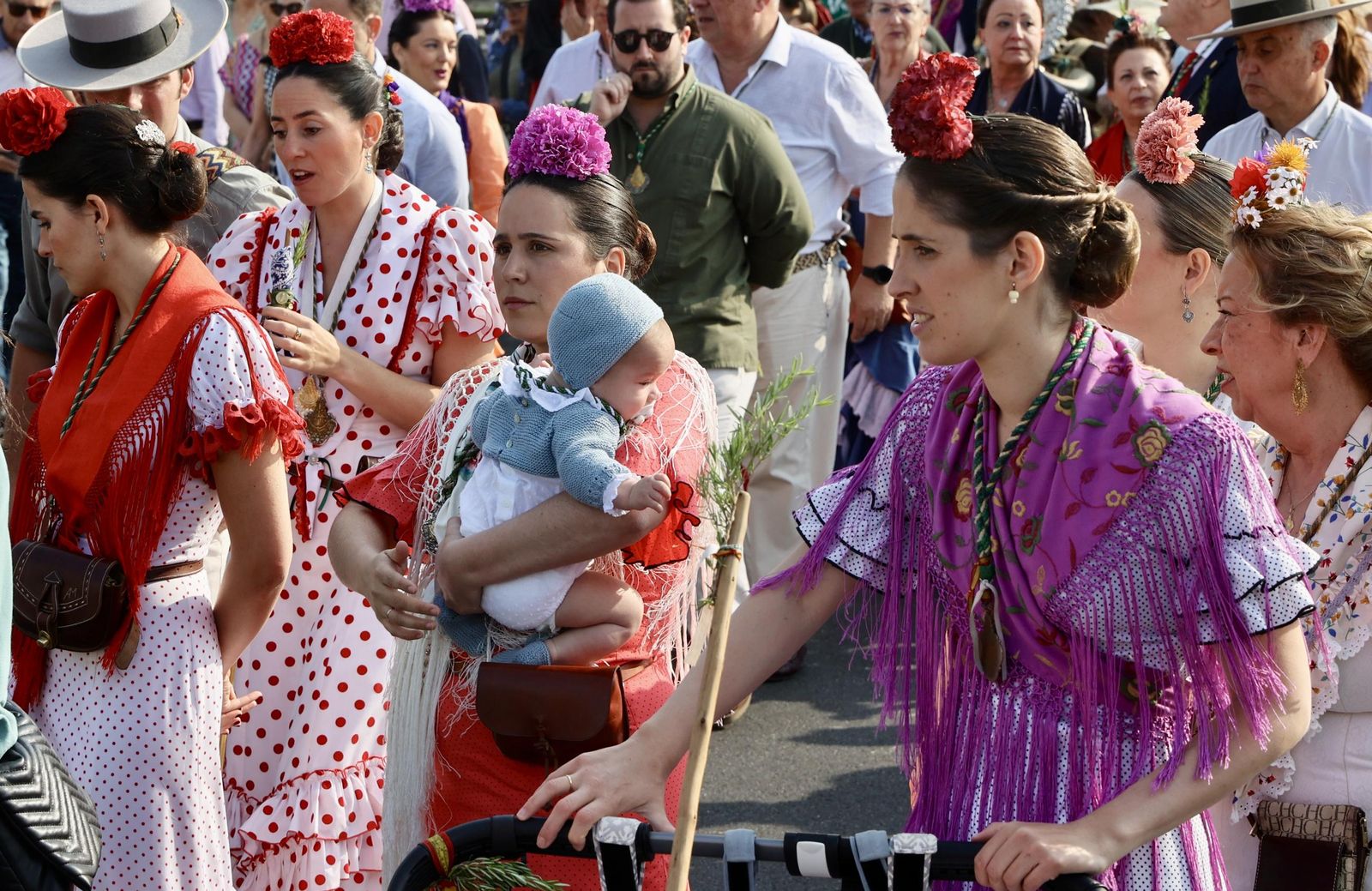 Las mejores fotos de la salida de la Hermandad de Sevilla hacia el Rocío