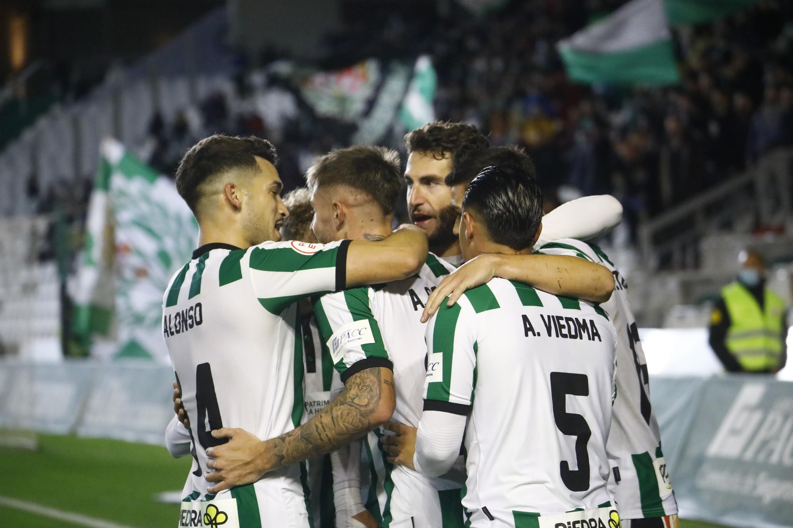 La goleada del Córdoba CF al Mérida, en imágenes
