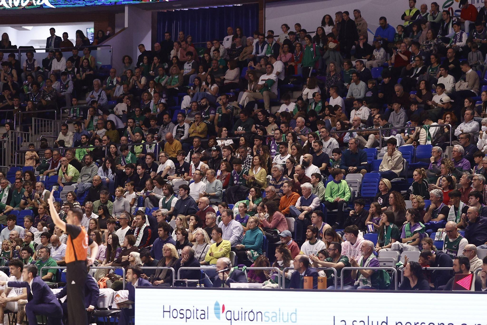 Búscate en las gradas del Carpena en el Unicaja-San Pablo Burgos