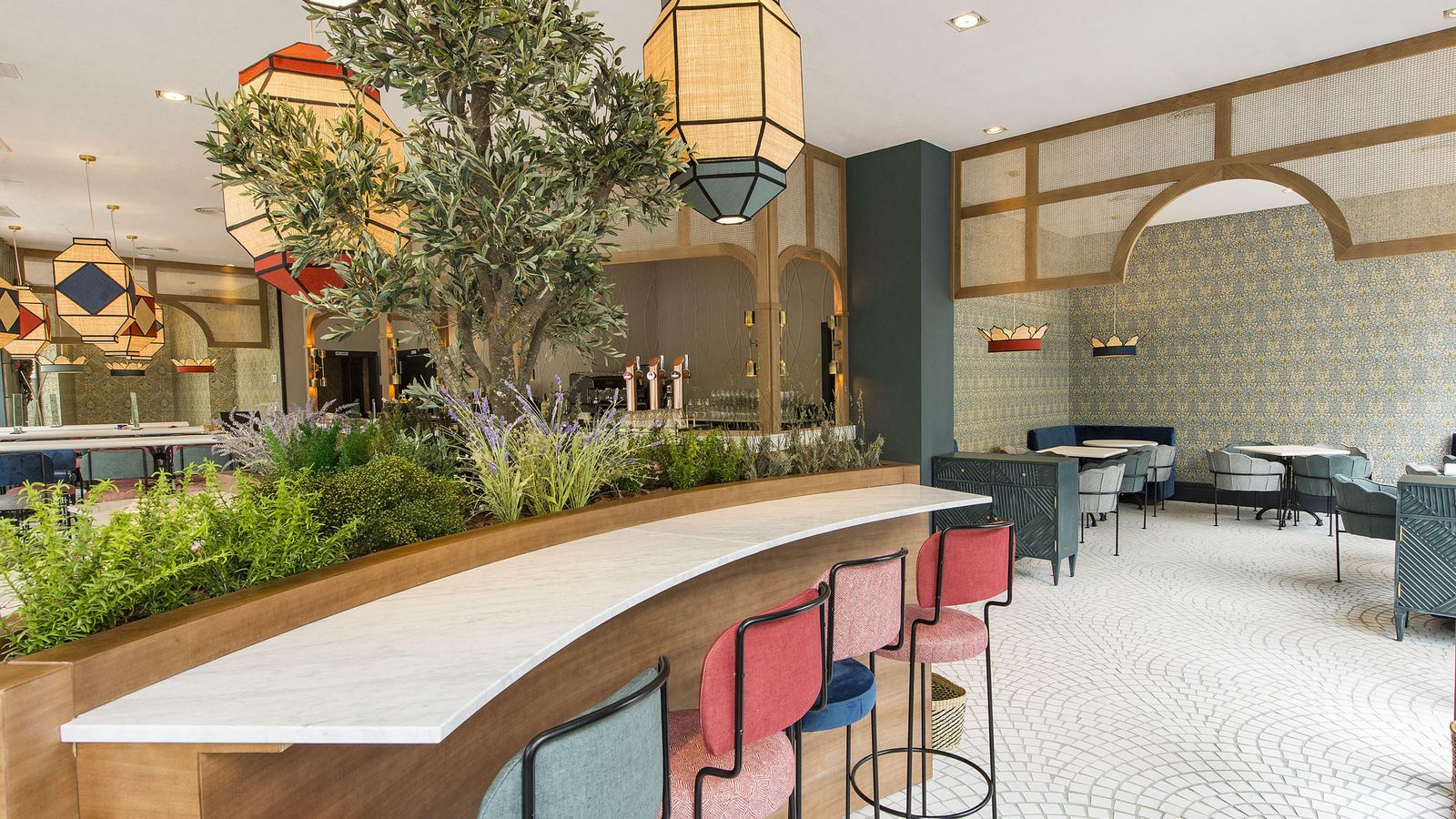 Interior de Lateral Sevilla.