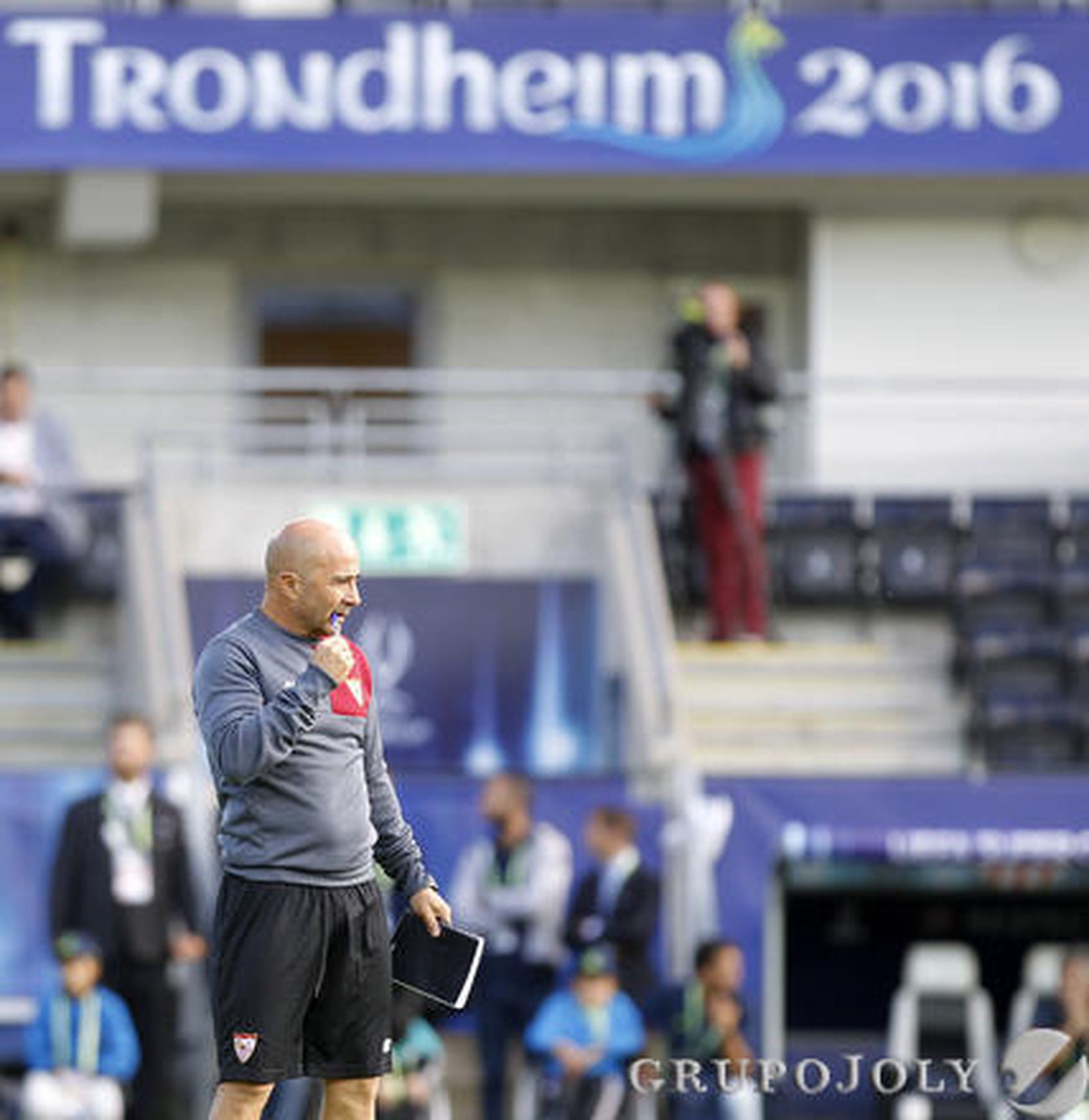 Las imágenes del entrenamiento del Sevilla en Noruega