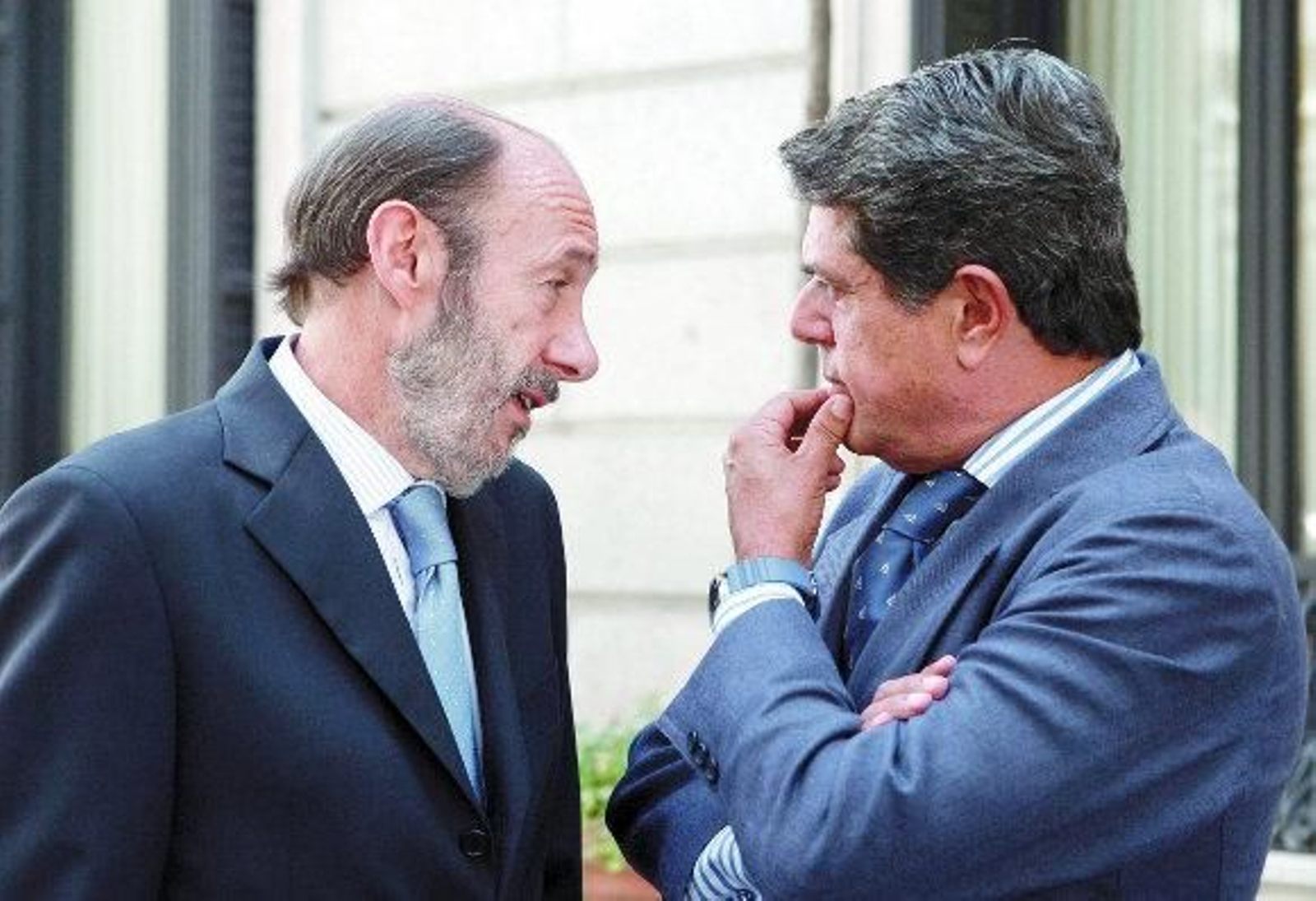 El PP dice que pactó con el Gobierno la impugnación de todas las listas de Bildu