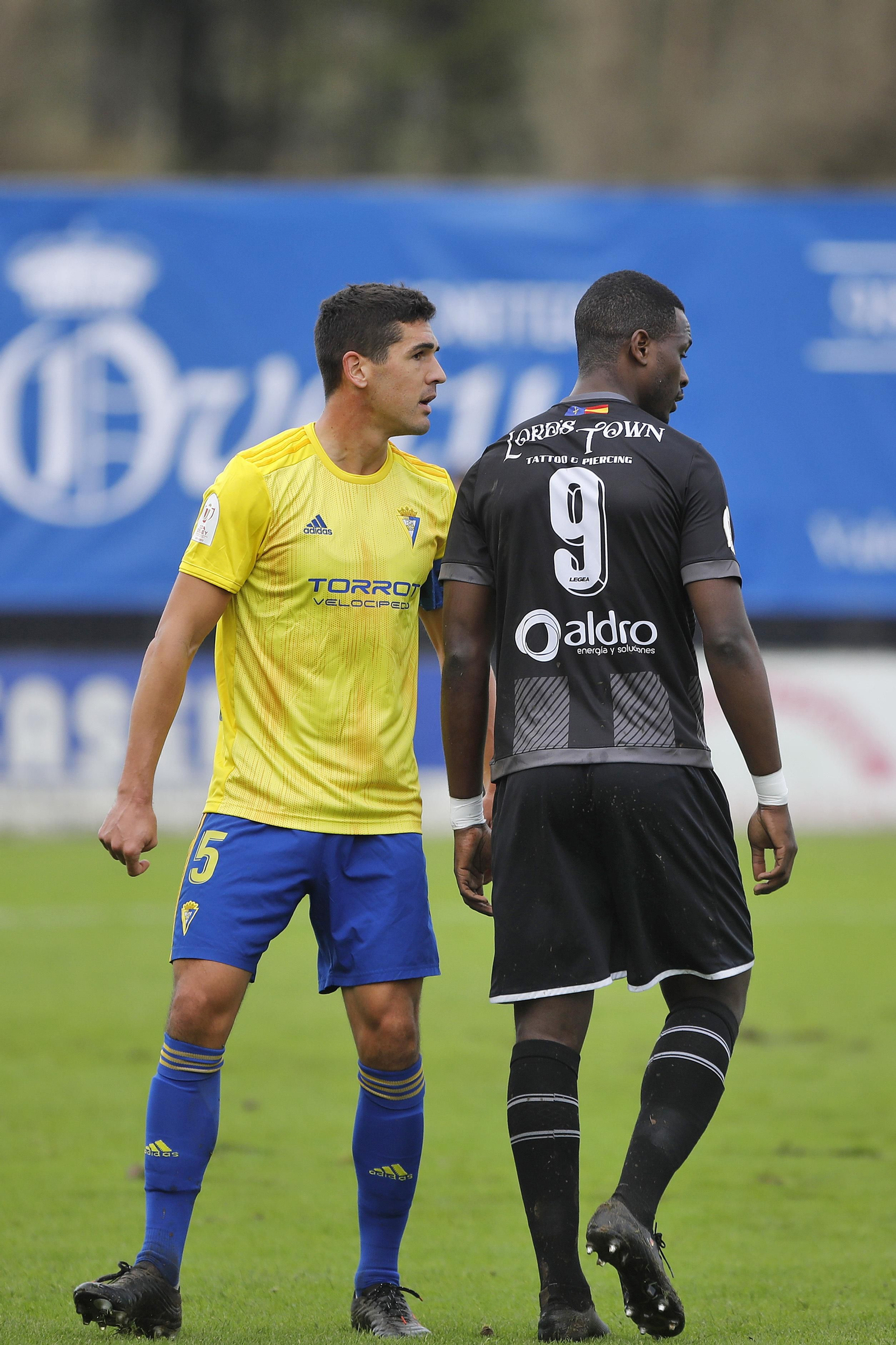 Las imágenes del Lealtad-Cádiz de Copa del Rey